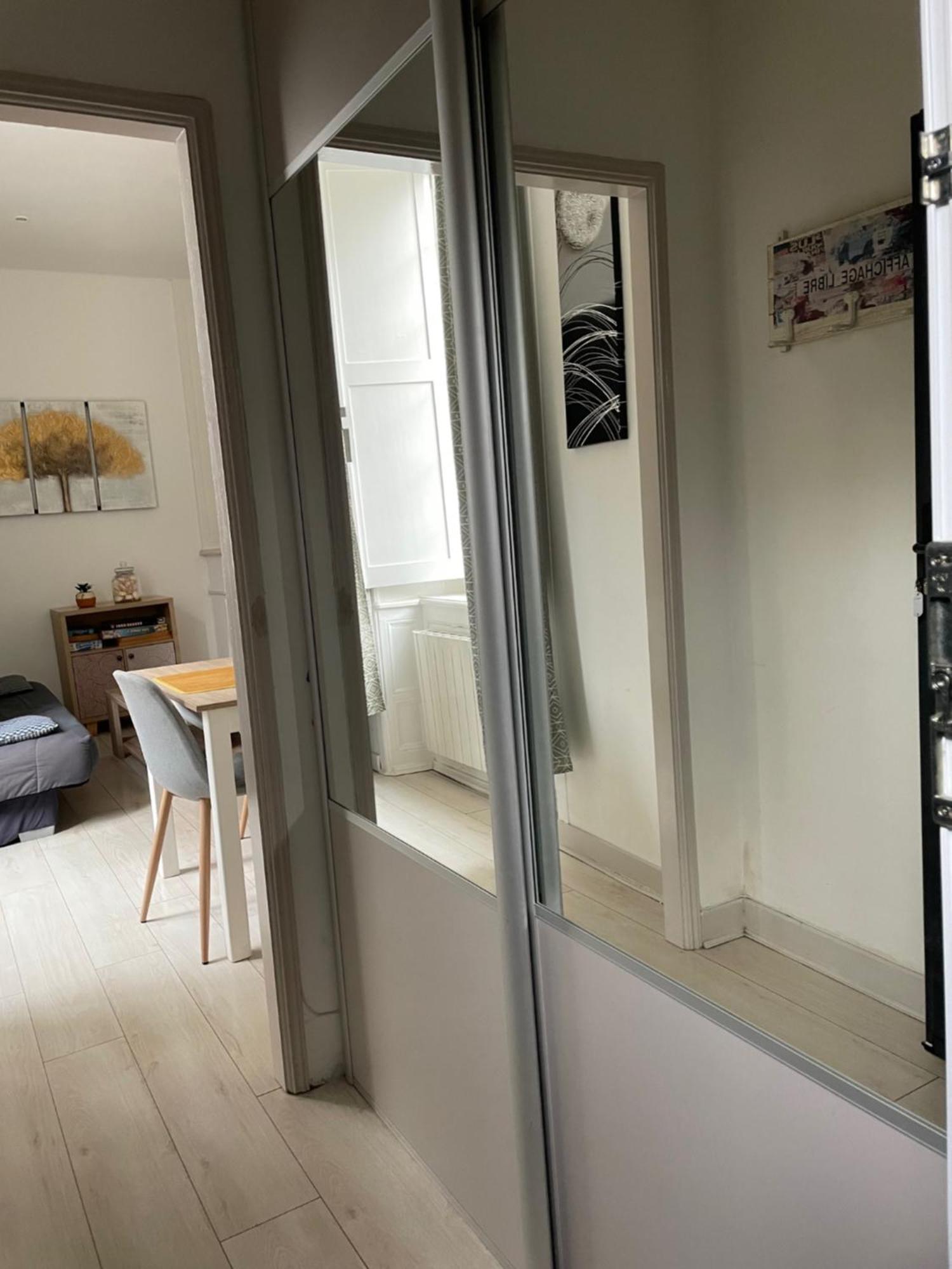 Charmant Appartement T2 Plein Centre Ville Сен-Бриё Экстерьер фото